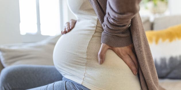 pregnant woman experiencing sciatic nerve pain during pregnancy